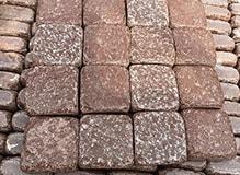 Брусчатка галтованная из лемизита, цвет-бордо, фото Купить Лемезит-брусчатка-галтованная, цвет-бордо в Орске